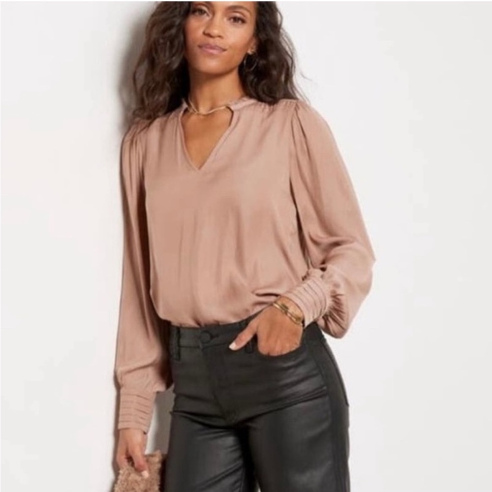 Evereve Women's Tan Blouse Size XS